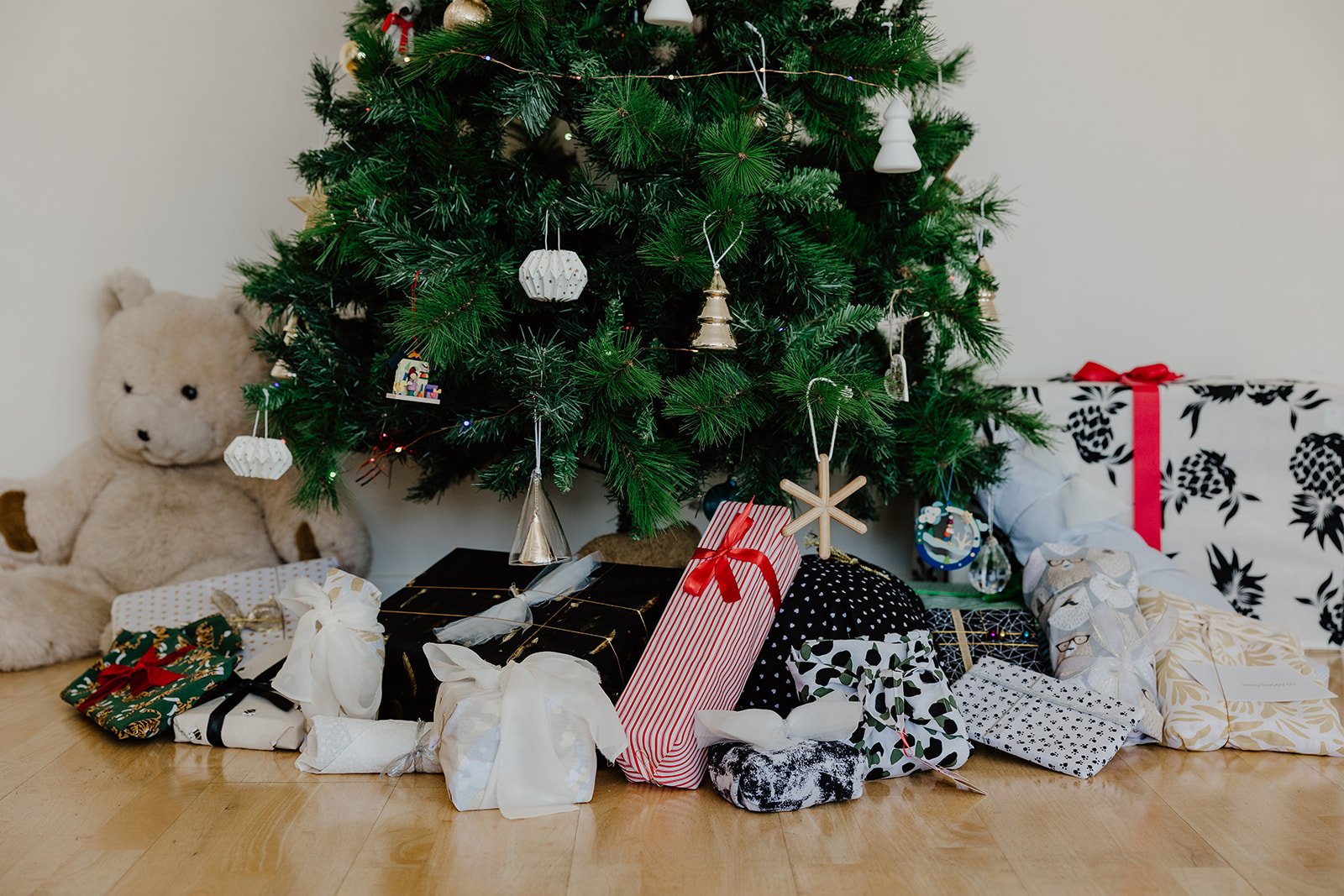 Sustainable gift wrapping  