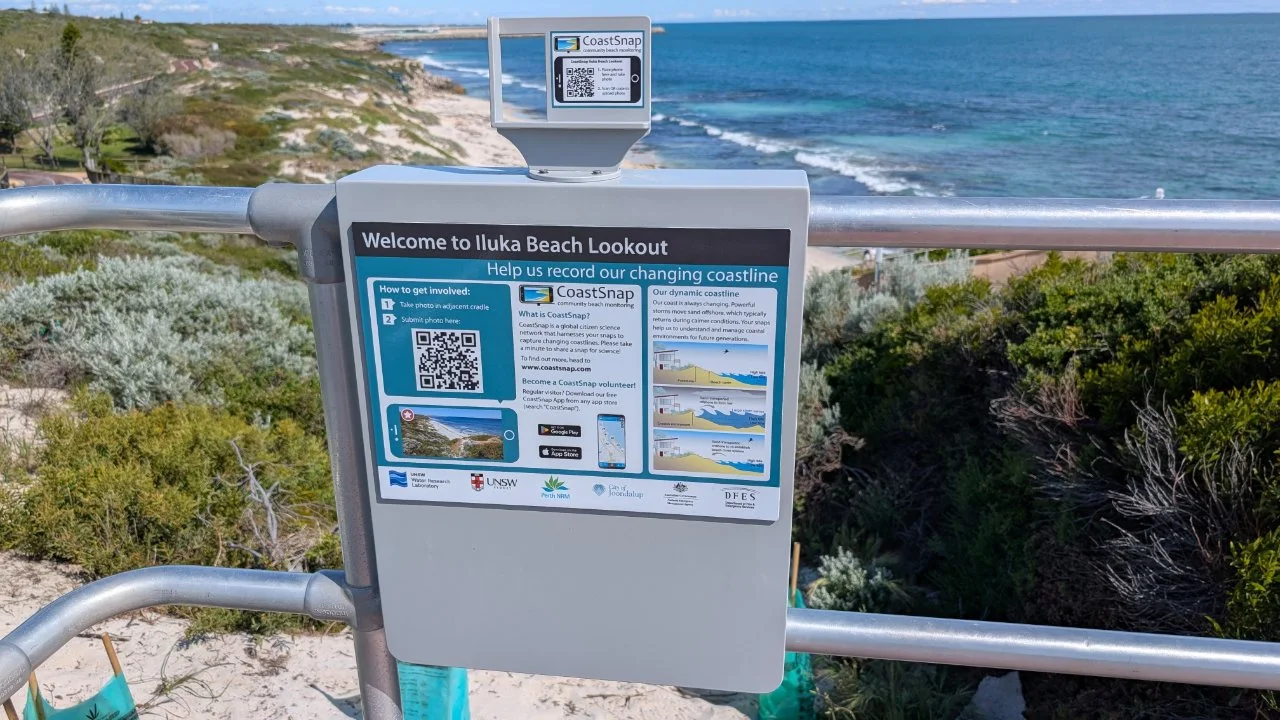CoastSnap monitor at Iluka Beach lookout.