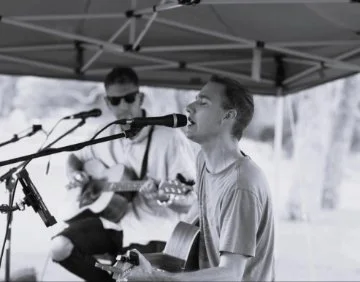 Photo of Red Crown Duo